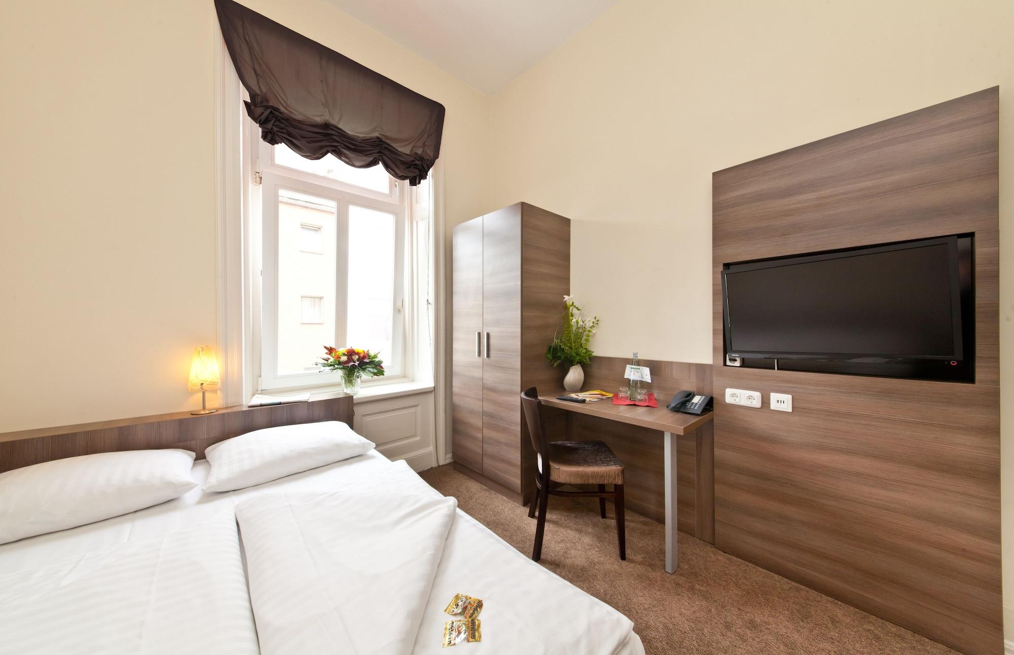 Hotel Koenigshof Hamburg Kültér fotó